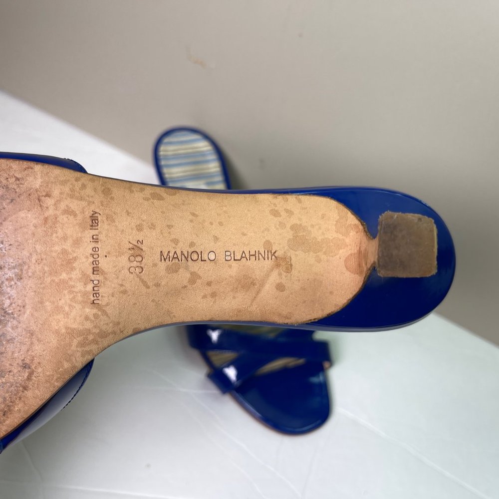 Manolo Blahnik Callamu Blue  Patent Leather sandals - Picture 5 of 5